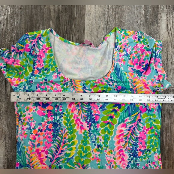 LILLY PULITZER UPF 50+ TAMMY CATCH THE WAVE SHORT SLEEVE DRESS 29495 SZ MEDIUM - Picture 7 of 10